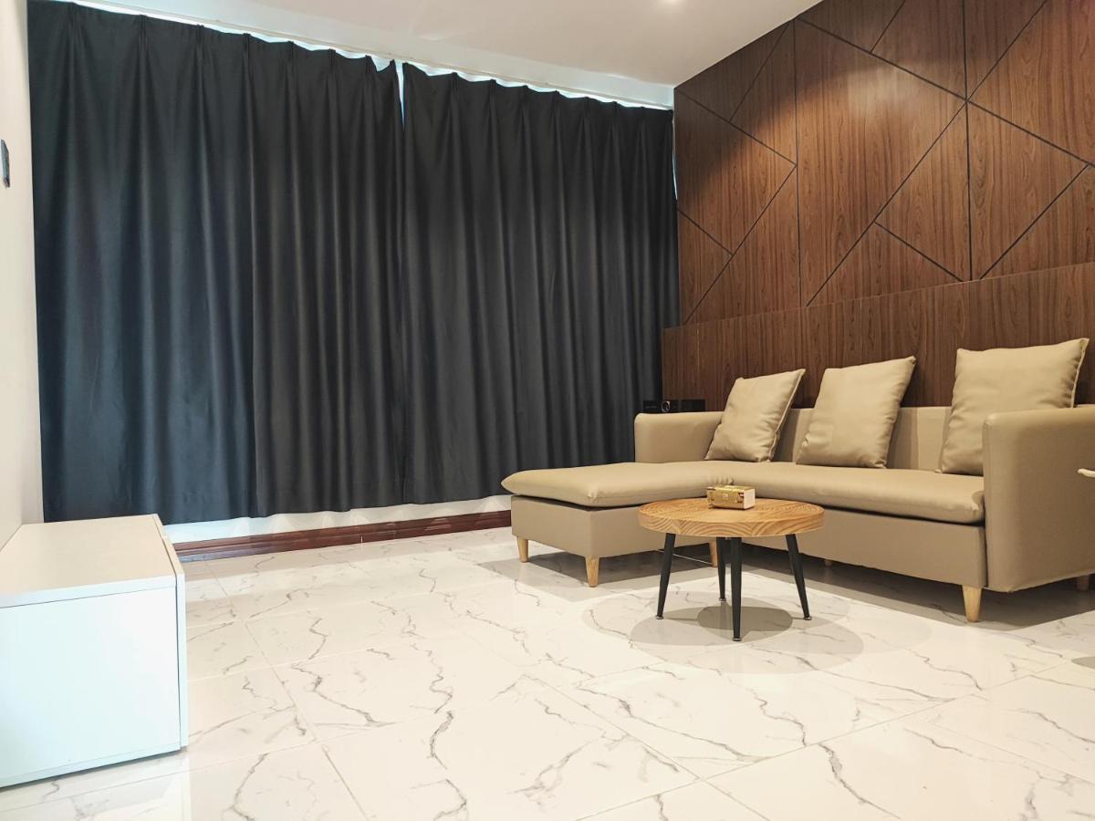 Jenny Airport Lounge Bed & Breakfast เวียงจันทน์ ภายนอก รูปภาพ
